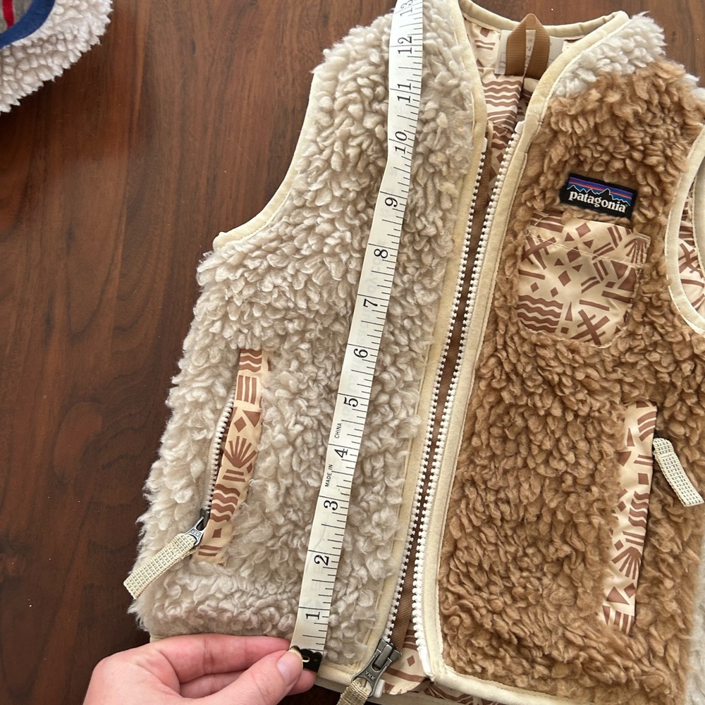 Patagonia Baby Vest with Geometric Pattern - Picture 7 of 8